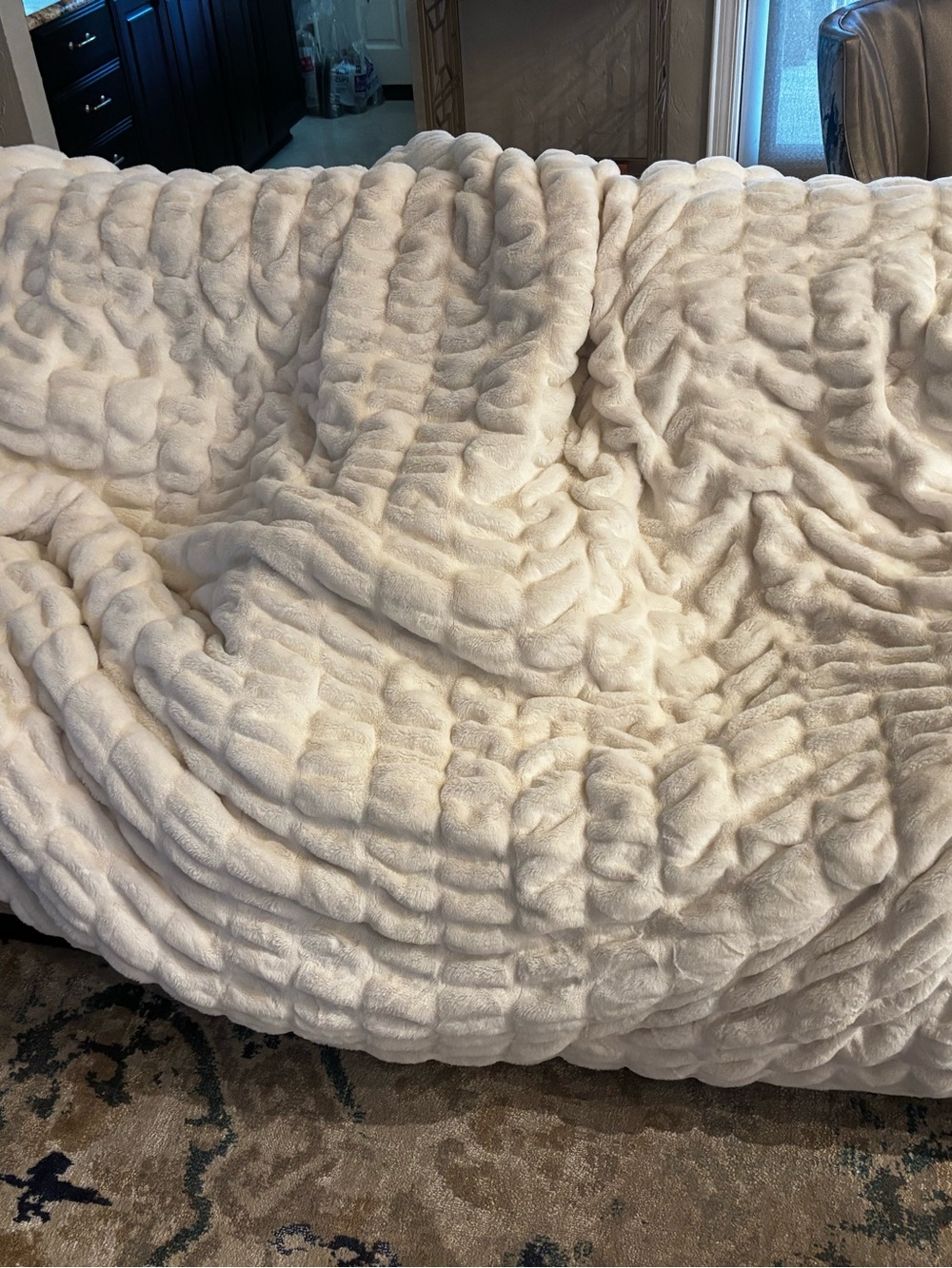 Ivory Ruched Faux Fur 3 Piece Bed Comforter Set Queen 2 Shams